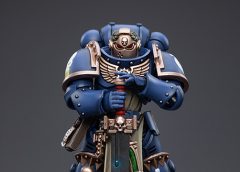 JoyToy Warhammer Ultramarines Primaris Company Champion