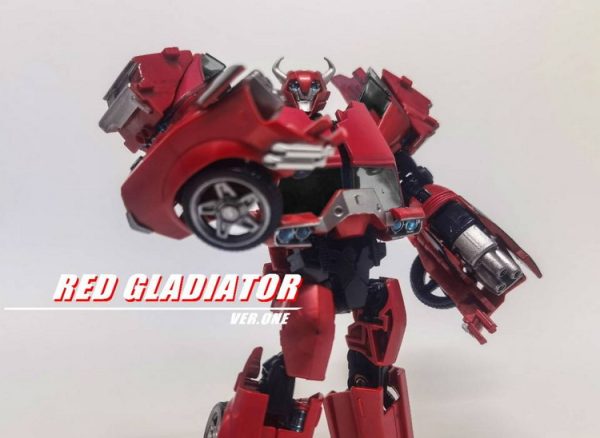 APC TOYS Red Gladiator