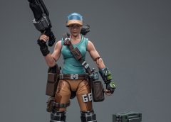 JT7615 NA2 Monstruckers #2 Woman